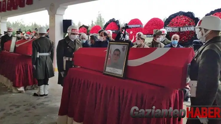 Gara şehitleri Gaziantep'te son yolcuğuna uğurlanıyor