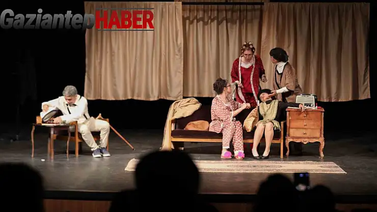 GAÜN'de 12'nci tiyatro festivali coşkusu