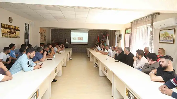 Gaziantep Büyükşehir, ev hayvanı satış belgesi eğitimi verdi