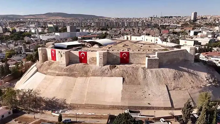 Gaziantep esnafı dört gözle kalenin ziyarete açılmasını bekliyor