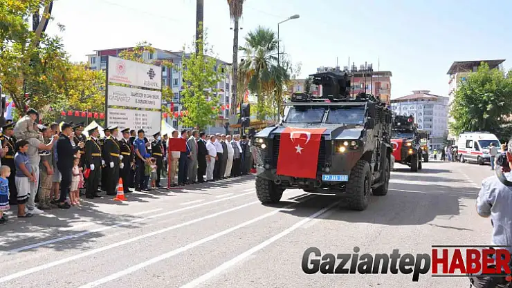 Gaziantep'in ilçelerinde 30 Ağustos coşkusu