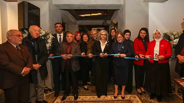 Gaziantep'in kurtuluş gününe özel eserler sanatseverlerle buluştu