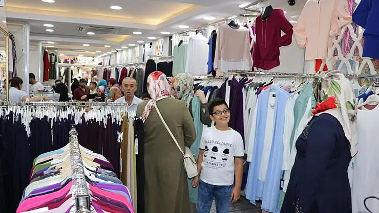 Gaziantep'in tarihi çarşılarında bayram hareketliliği başladı