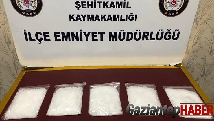 Gaziantep'te 1 kilo metamfetamin ele geçirildi