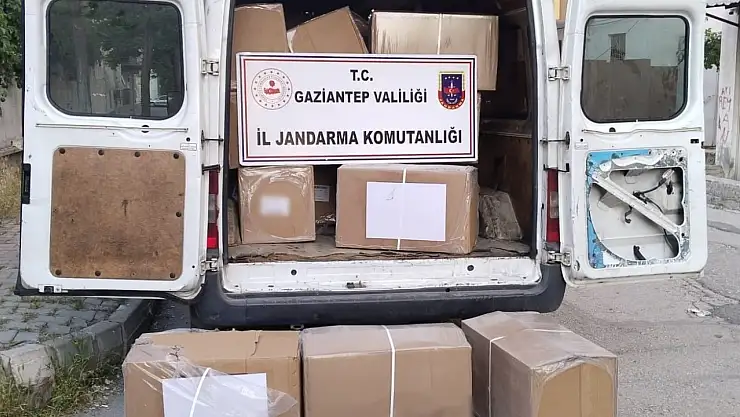 Gaziantep'te 2 milyon TL değerinde sahte ayakkabı ve kıyafet ele geçirildi