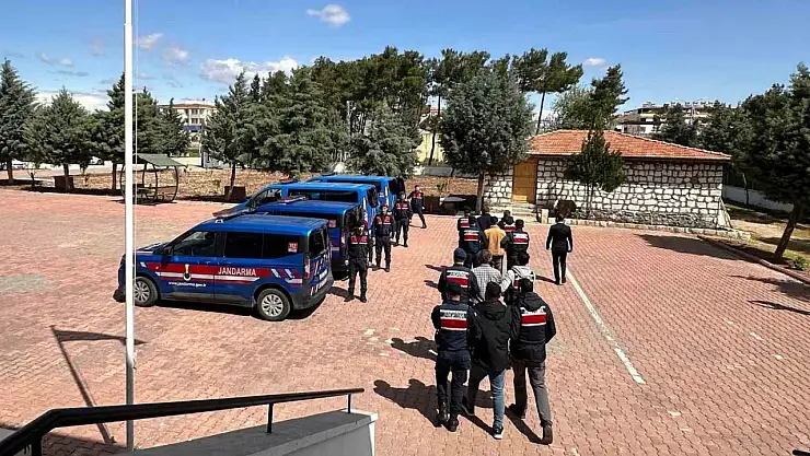 Gaziantep'te 3 kişinin öldürüldüğü olayın katil zanlıları yakalandı