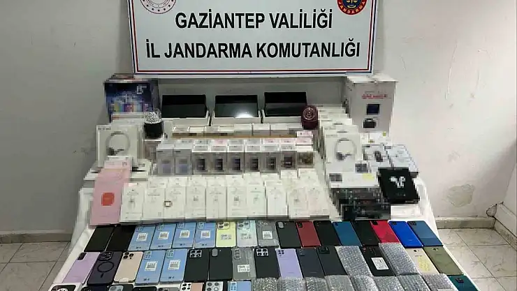 Gaziantep'te 3 milyon TL değerinde kaçak elektronik eşya ele geçirildi: 3 gözaltı