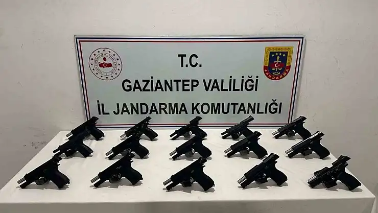 Gaziantep'te 30 adet kaçak silah ele geçirildi: 3 şahıs tutuklandı