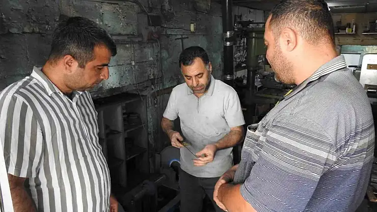 Gaziantep'te bıçak ustalarının bayram mesaisi başladı
