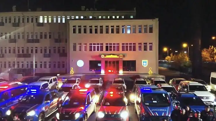 Gaziantep'te DEAŞ'ın finans kaynağına şafak operasyonu: 13 gözaltı