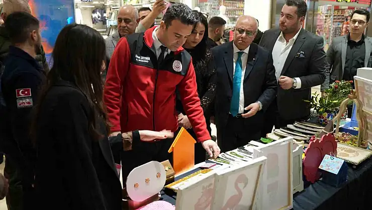 Gaziantep'te engelli bireylerin el emeği ürünleri sergilendi