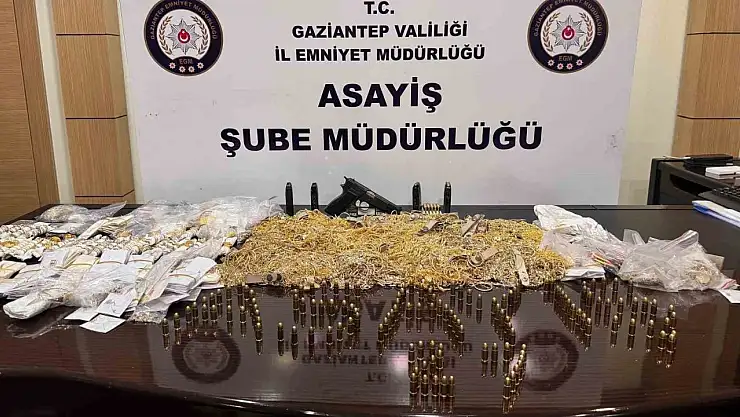 Gaziantep'te film gibi olay: 18 kilo altını gasp edip polise ateşle karşılık veren şahıslar kıskıvrak yakalandı