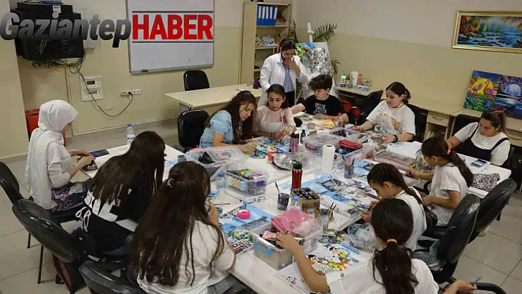 Gaziantep'te geleceğin ressamları yetişiyor