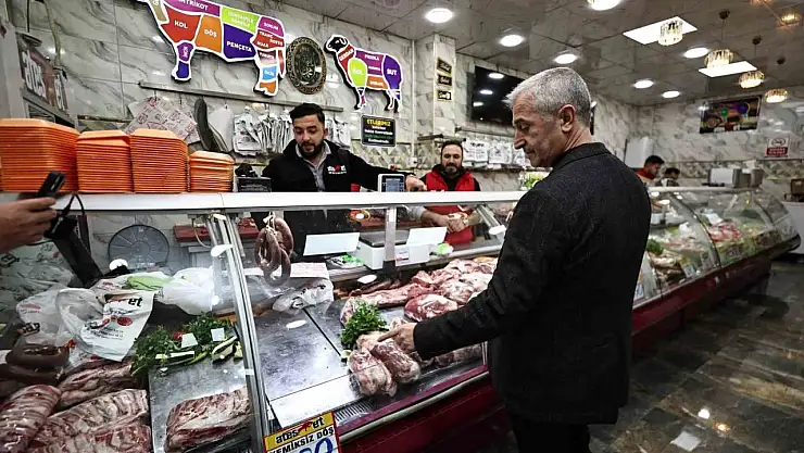 Gaziantep'te hijyen kurallarına aykırı şekilde saklanan etlere el konuldu