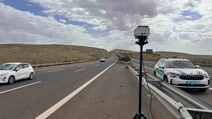 Gaziantep'te jandarmadan 63 araca 164 bin TL radar cezası