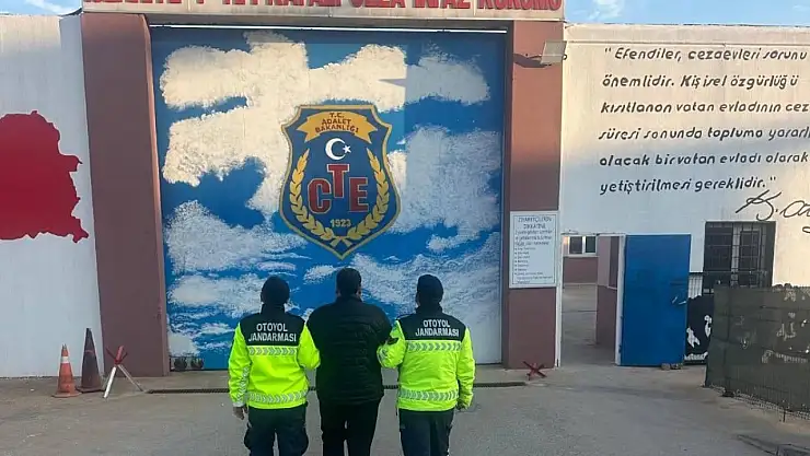 Gaziantep'te kaçak göçmen organizatörü 2 şahıs tutuklandı
