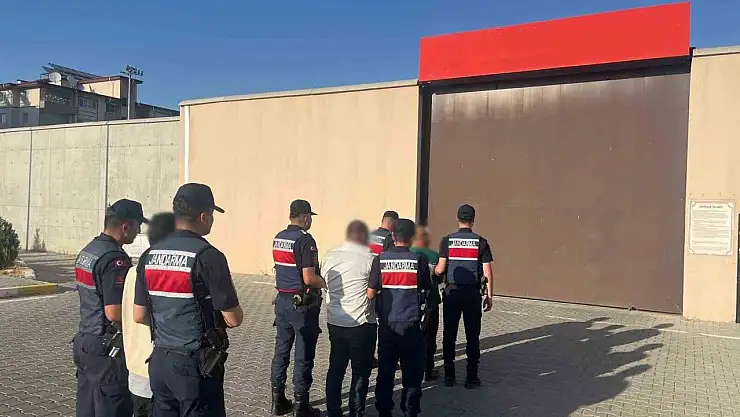 Gaziantep'te kaçak silah ve uyuşturucu operasyonu: 3 şahıs tutuklandı