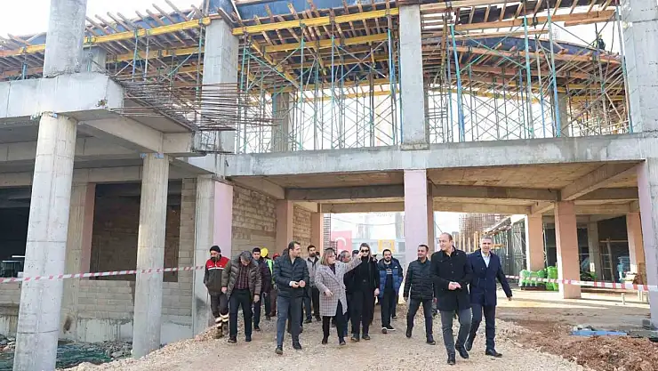 Gaziantep'te Kamil Ocak Spor Salonu yükseliyor