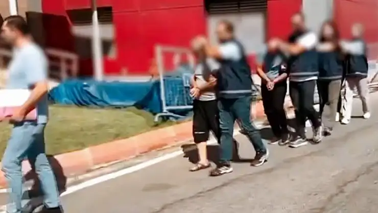 Gaziantep'te mesaj salonuna fuhuş operasyonu: 4 şüpheli tutuklandı