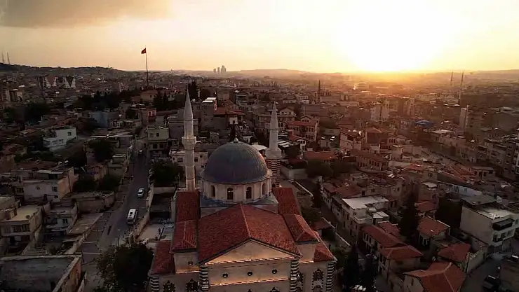 Gaziantep'teki tarihi Kurtuluş Camii ihtişamıyla hayran bırakıyor