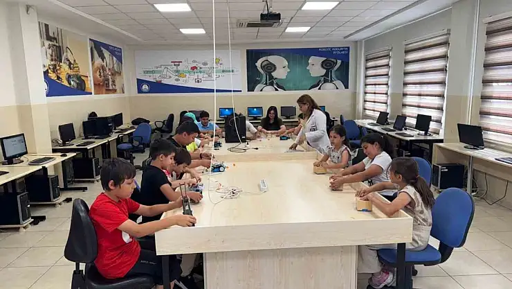 Geleceğin bilimcileri Şahinbey'de yetişiyor