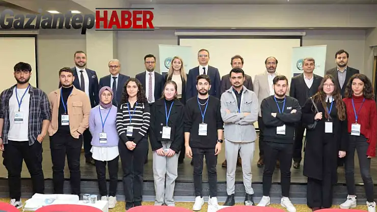 GİBTÜ'de geniş katılımlı 'Yapay Zeka Çağında Birey ve Toplum Çalıştayı' yapıldı