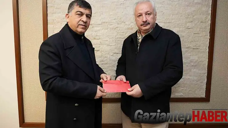 Gurbetçi çocukların notu, Fadıloğlu'na duygusal anlar yaşattı