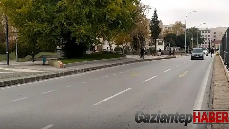 Halk otobüsünün altında kalan kadın hayatını kaybetti