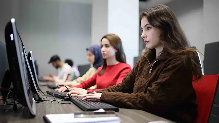 Hasan Kalyoncu Üniversitesi, girişimci ve yenilikçi üniversiteler arasında zirveye yükseldi