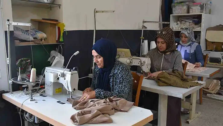 Hayallerinin peşinden koşan kadınlar el sanatları kooperatifi kurdu
