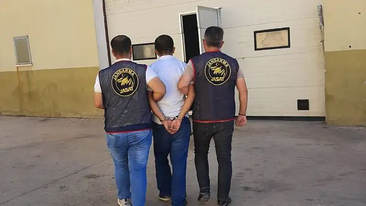 Hırsızlık suçundan aranan hükümlüyü jandarma yakaladı