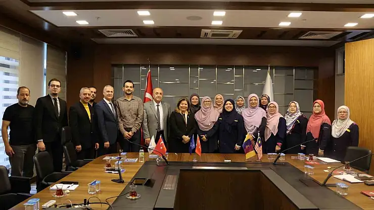 HKÜ ile Malezya MARA Teknoloji Üniversitesi arasında iş birliği protokolü imzalandı