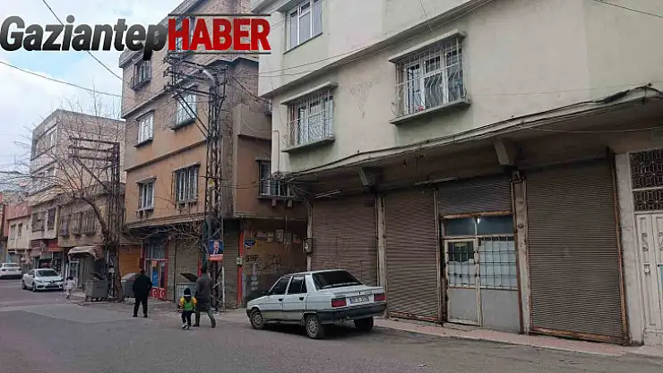 Kablo hırsızları kameraya yakalandı