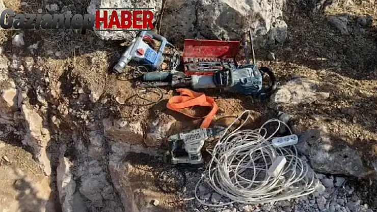 Kaçak kazı yapan 10 şahsı jandarma suçüstü yakaladı