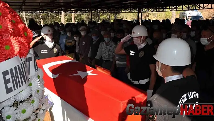 Kazada hayatını kaybeden özel harekat polisi toprağa verildi