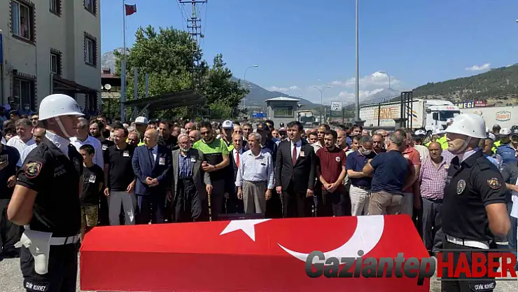 Kazada hayatını kaybeden trafik polisi son yolculuğuna uğurlandı