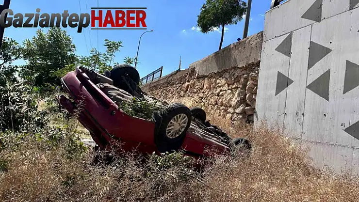 Kontrolden çıkan otomobil şarampole uçtu: 1'i ağır 3 yaralı