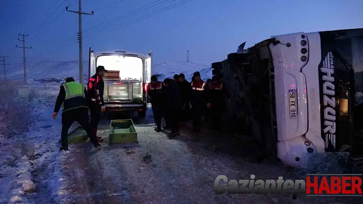 Yozgat'ta kontrolden çıkan yolcu otobüsü devrildi: 1 ölü, 25 yaralı