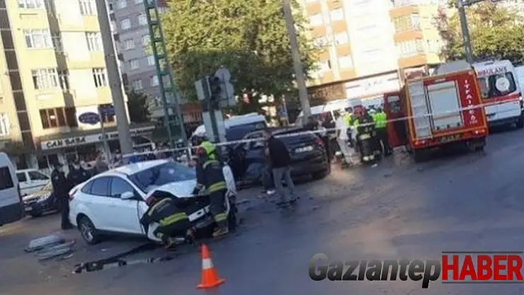 Konya'da otomobiller çarpıştı: 1 ölü, 2 yaralı