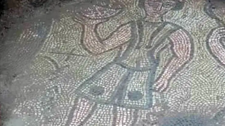 Mardin'de 1500 yıllık mozaik, kaçak kazıda ortaya çıktı