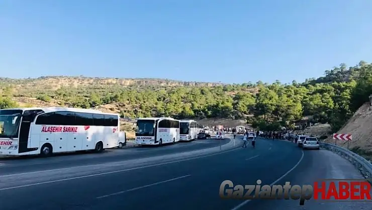 Mersin'de askerleri taşıyan otobüs devrildi: 5 şehit, 27 yaralı