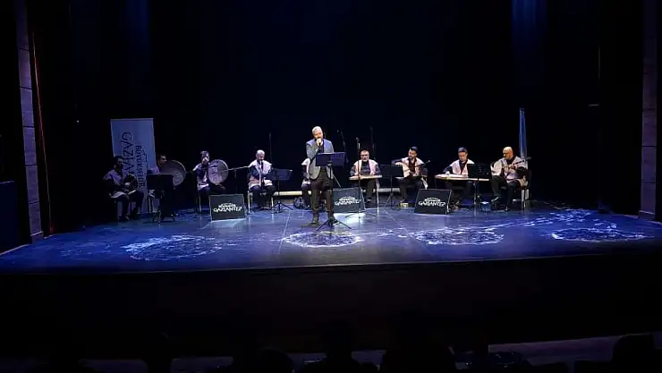 Mevlana Celaleddin-i Rumi'nin 818. doğum yıl dönümü için anma programı düzenlendi