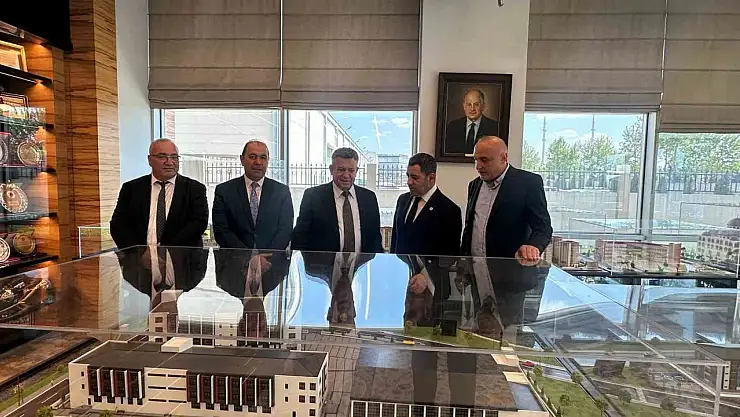 Milletvekili Bozgeyik'ten Merinos Holding'e ziyaret