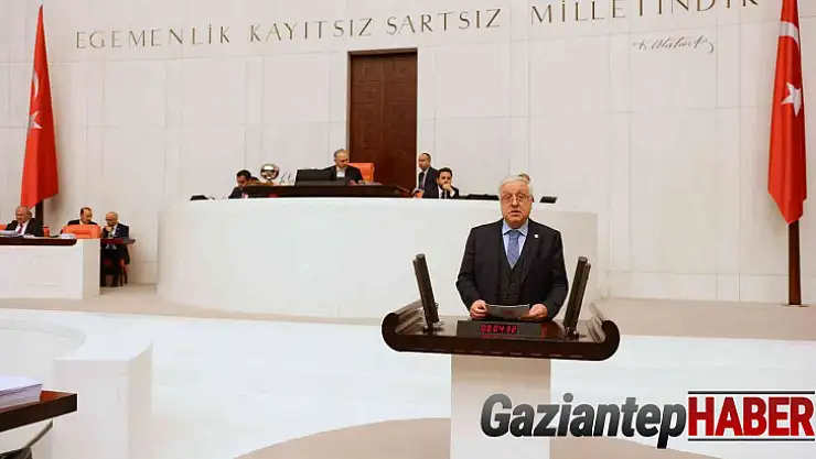 Milletvekili Uzer'den 29 Ekim kutlaması