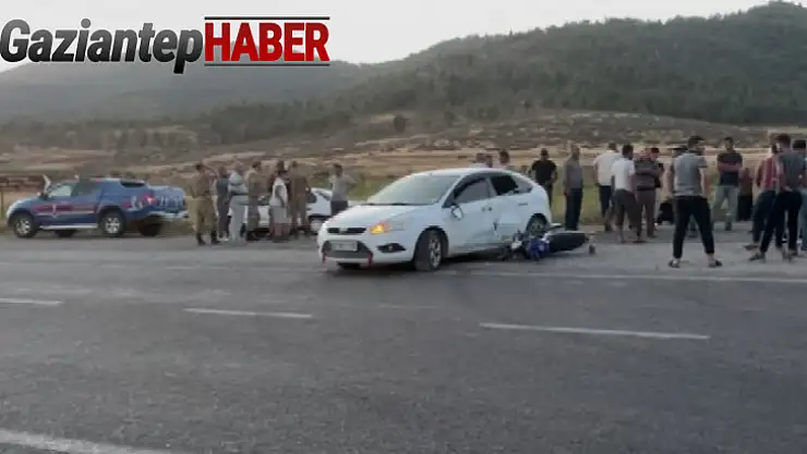 Motosiklet ile otomobil çarpıştı, bacağı kırılan yaralının feryatları yürek sızlattı