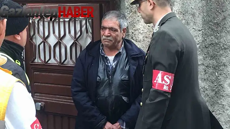 Oğlunun şehit haberini aldığı sıradaki bakışlarıyla hafızalara kazınan baba hayatını kaybetti