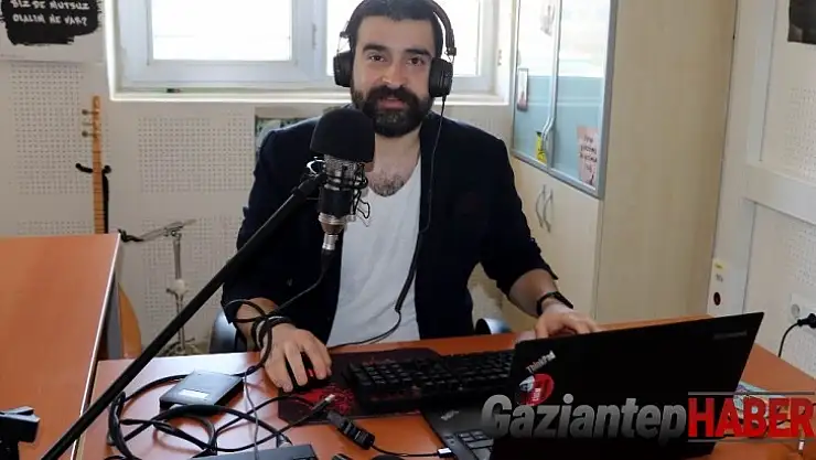 Öğretmenler kurdukları radyo ile ders veriyor
