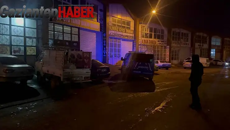 Oto sanayi esnafı ile müşteriler arasında silahlı kavga: 1'i ağır 3 yaralı