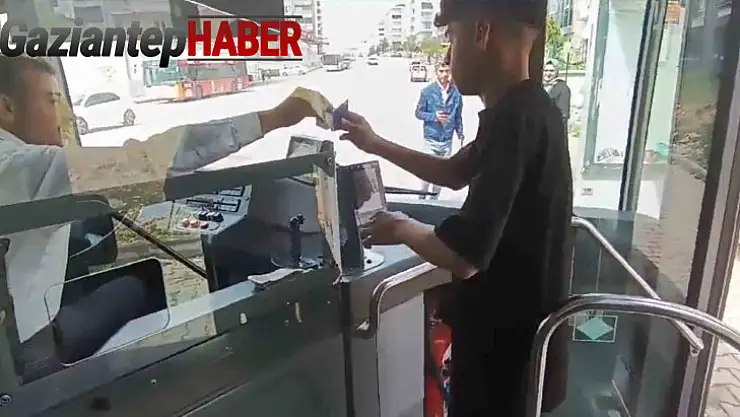 Otobüs sürücüsünden yürekleri ısıtan bayram harçlığı sürprizi