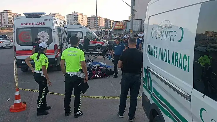 Otomobille çarpışan motosikletin sürücüsü hayatını kaybetti